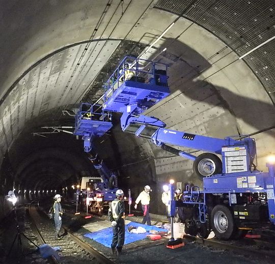 トンネルの修繕工事
