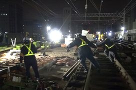分岐器新設箇所への移動