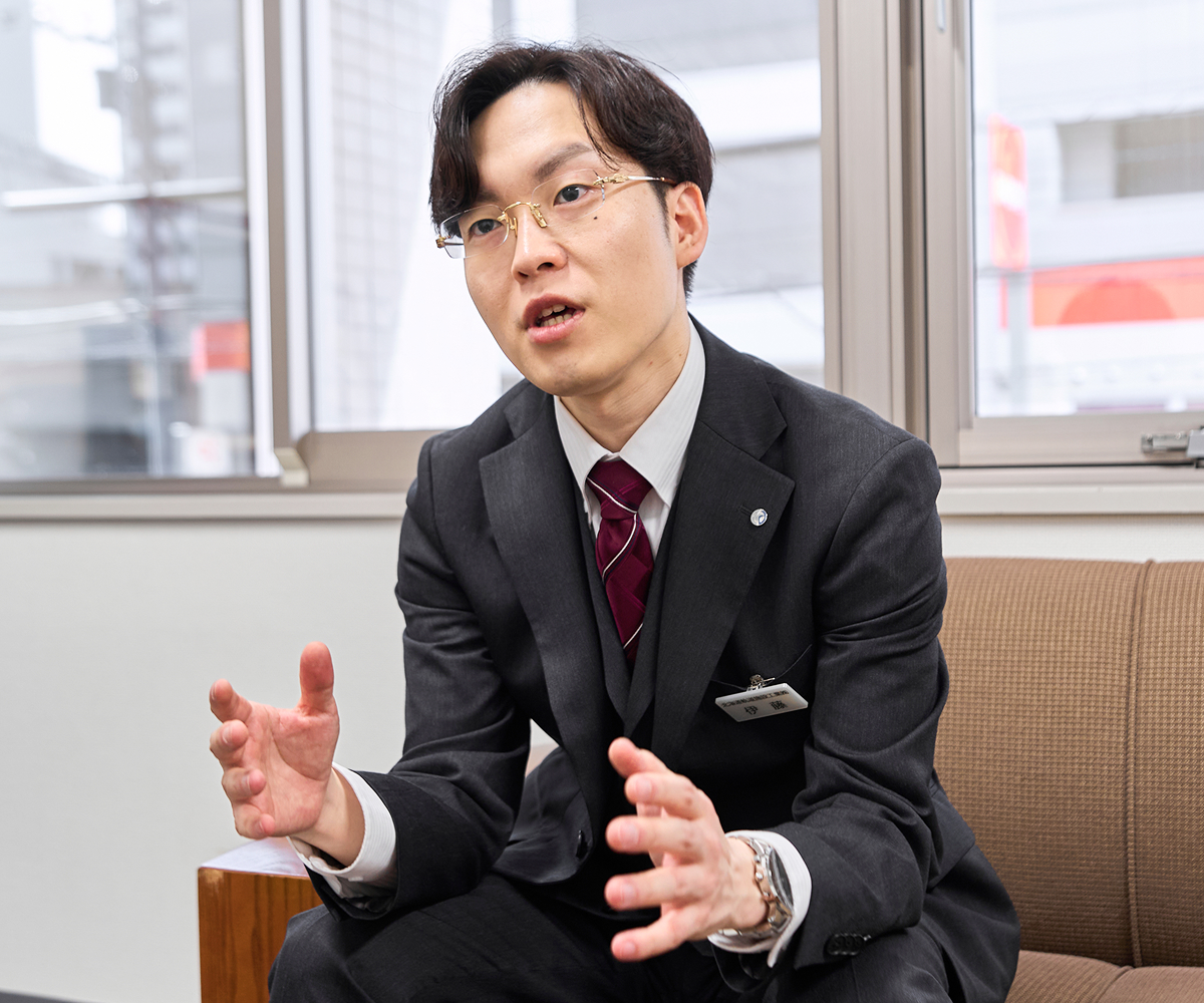 インタビュー画像